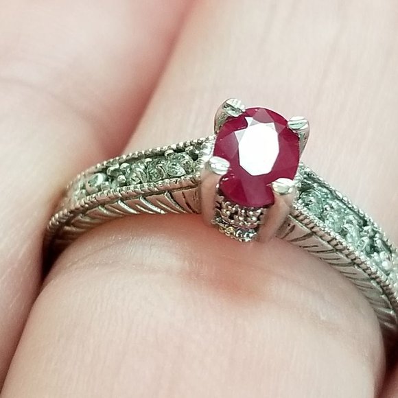 14k Gold Ruby & Diamond Ring